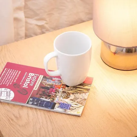 Wonderful Flat Sleeps 4 Near To Centre And Venues Apartment Bristol