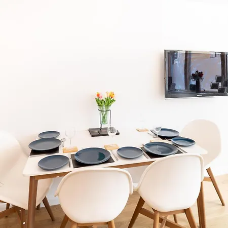 Wonderful Flat Sleeps 4 Near To Centre And Venues Apartment Bristol